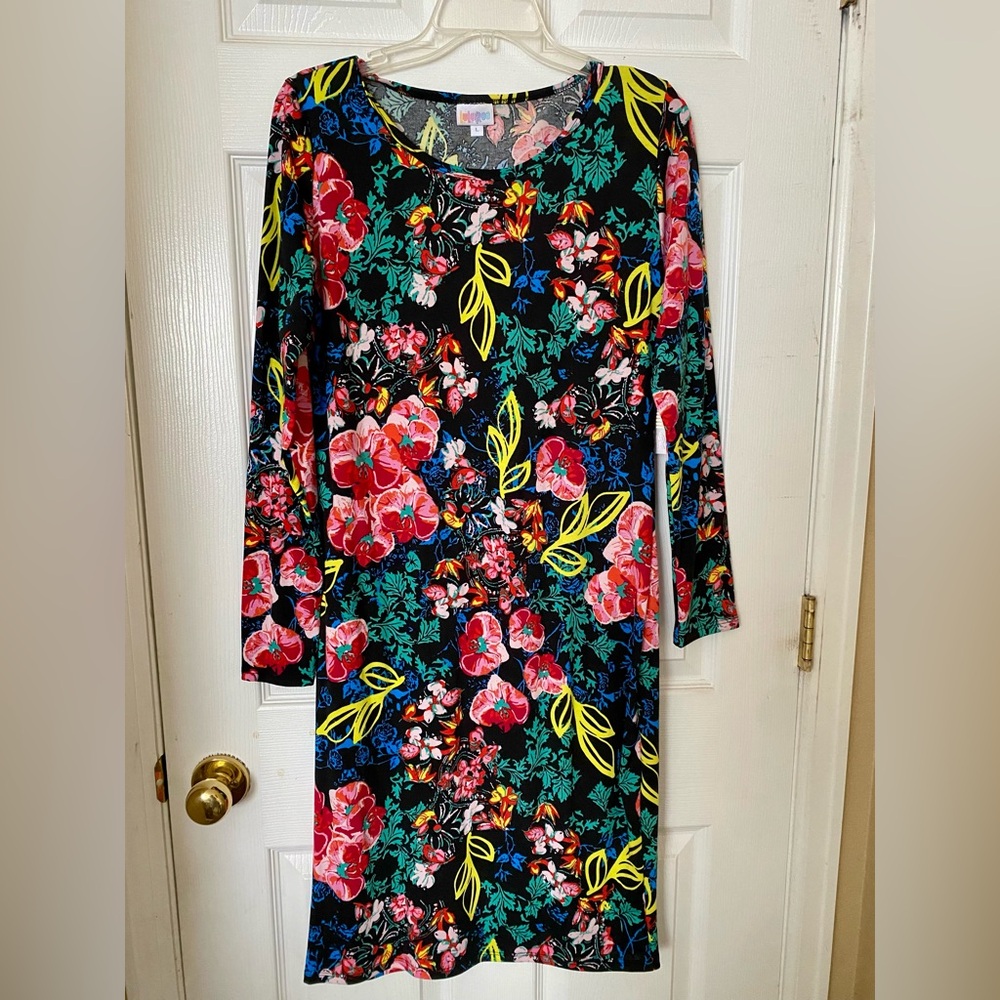 LulaRoe Debbie new dress Large fits 10-14 in stores